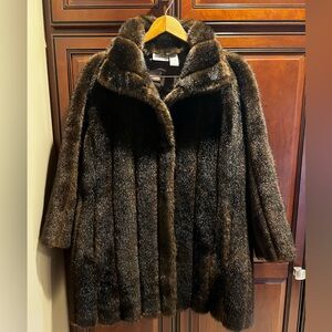 Jaclyn Smith Classic Faux Fur Coat - L